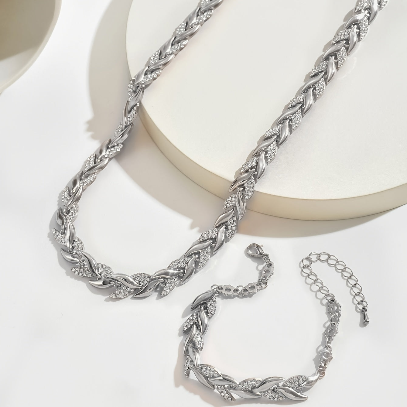 Elara™ | Timeless Leaf-Link Necklace & Bracelet Set